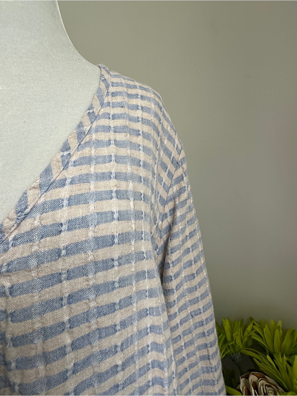 Flax Light Blue and Cream Striped Linen Tunic - Picture 2 of 10